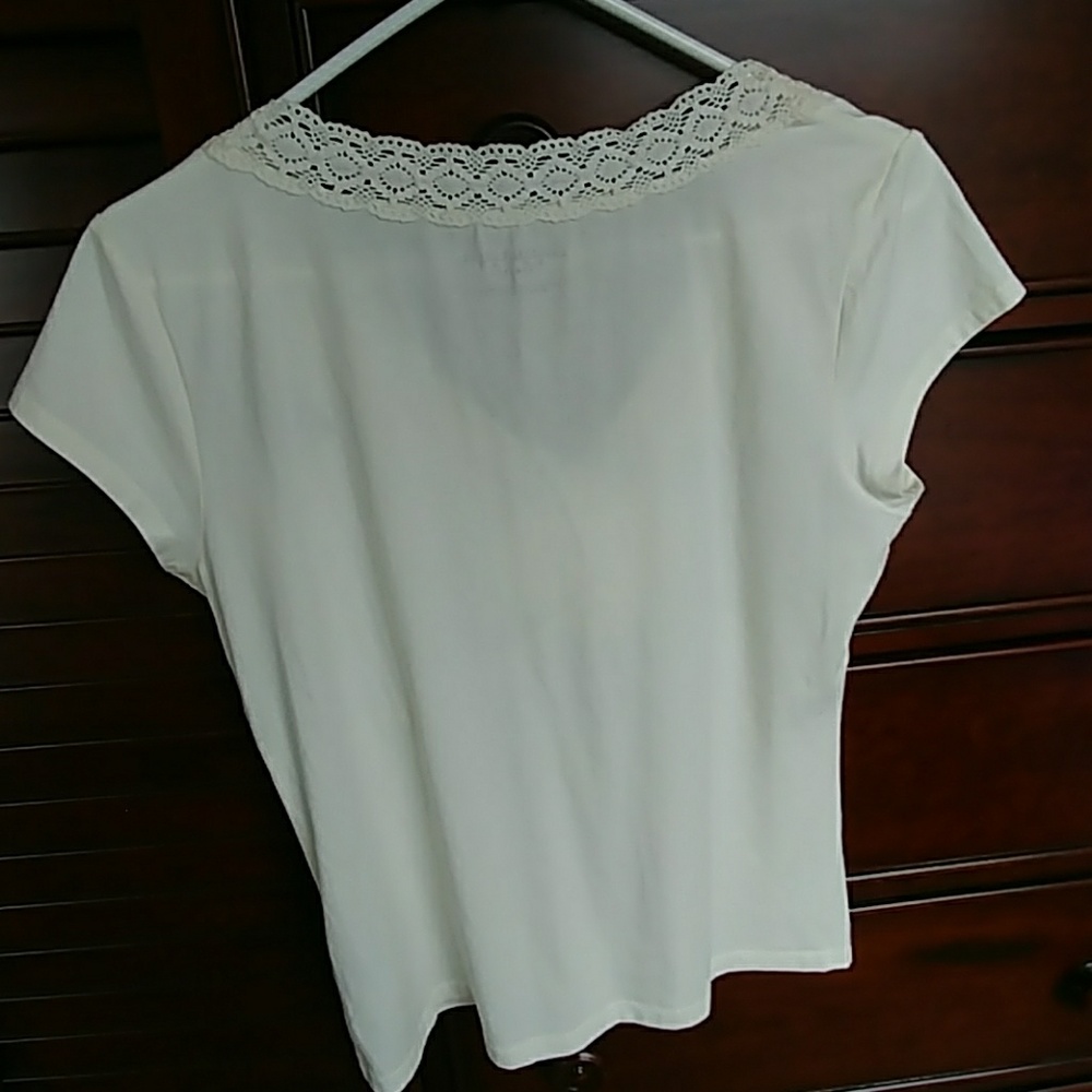 Short Sleeve Top - Picture 5 of 5